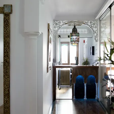 Alhambra - Adults Only Guest house