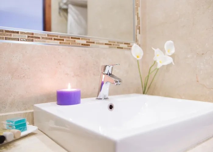 Alhambra - Adults Only Nerja